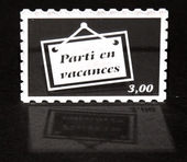 Embellissement Scrap Timbre Parti en Vacances en Transparence givrée