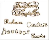 Embellissement Scrap Les Petits Mots de la Couturière, en Carton bois